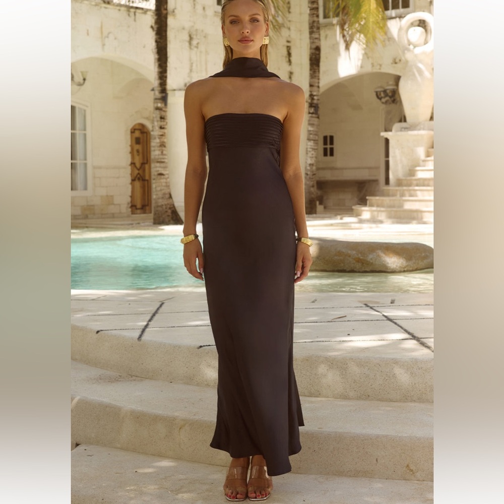 Elegant Brown Strapless Dress